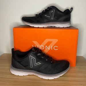 Vionic Brisk Miles athletic shoes size 7 (NWT)